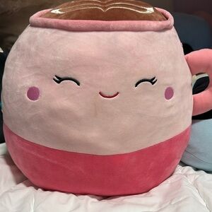 Emery the Latte squishmallow like new